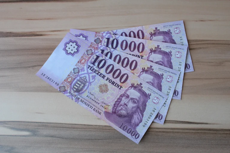 Ritkán előforduló hozzátartozói nyugellátások — a KMDSZ illusztrációja